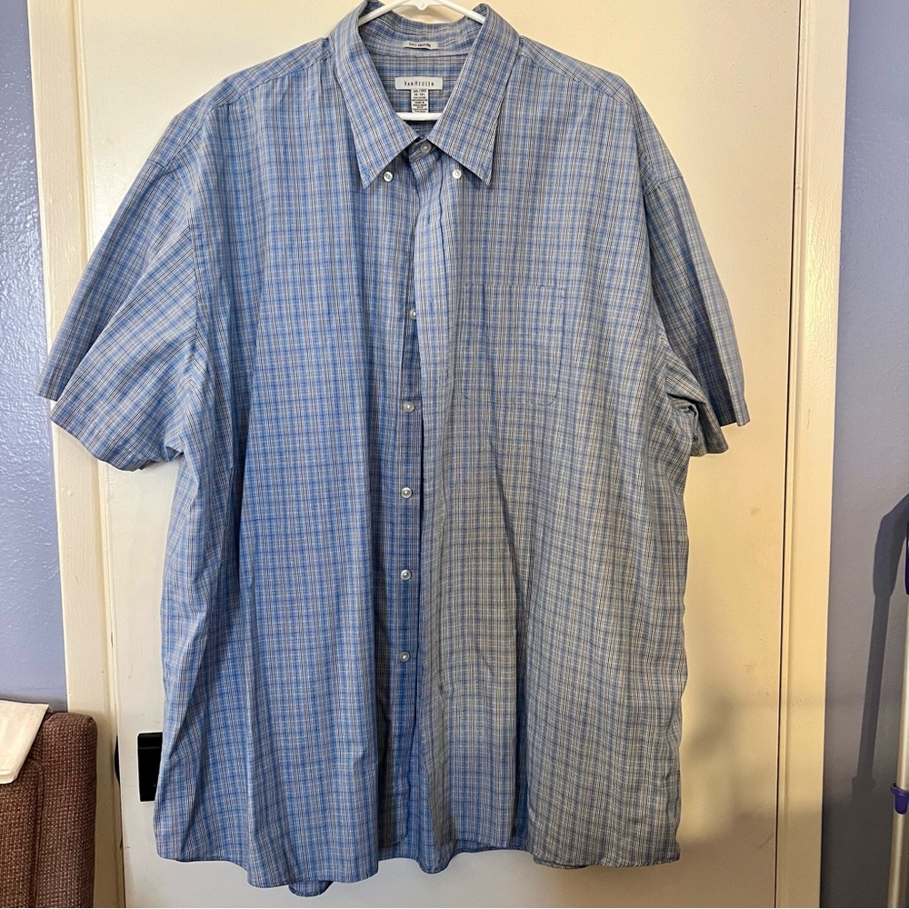 Blue plaid Van Heusen men’s 3x button down shirt sleeve shirt